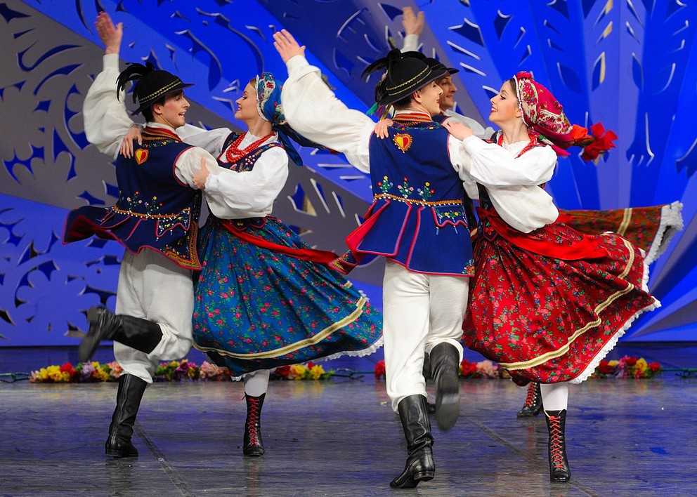 Синонимы к слову «фуриант»