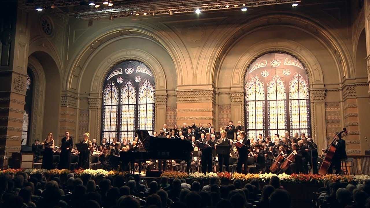 Chorus orchestra. Хор Бетховен. Хор и пианино. Бетховен фантазия для фортепиано хора и оркестра до минор соч 80.