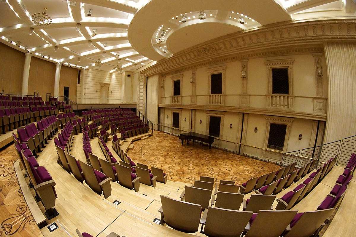 Бетховенский зал большого театра где находится вход