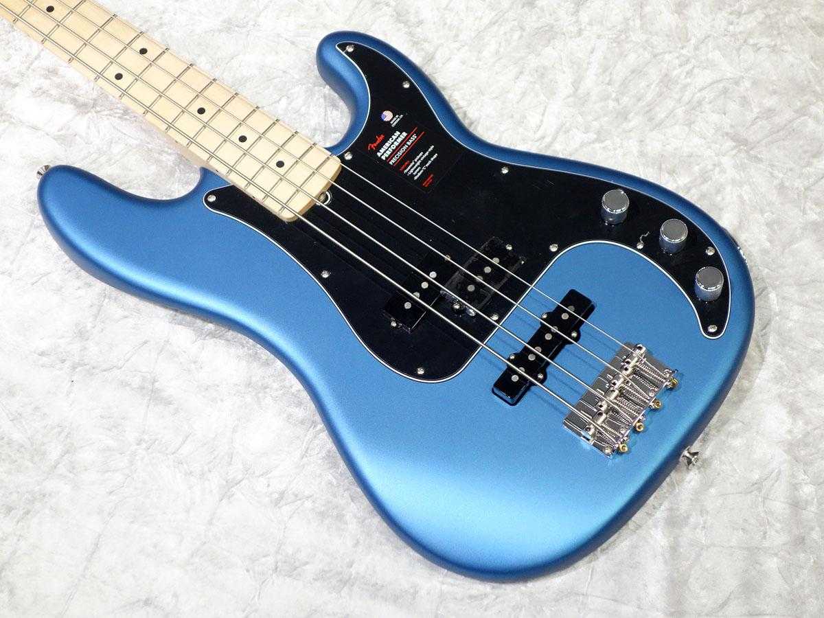 Blue bass. Fender American performer Precision Bass. Fender American performer Bass. Fender Precision Special Bass. Fender American Precision Bass Sky Blue 2001 USA бас-гитара.