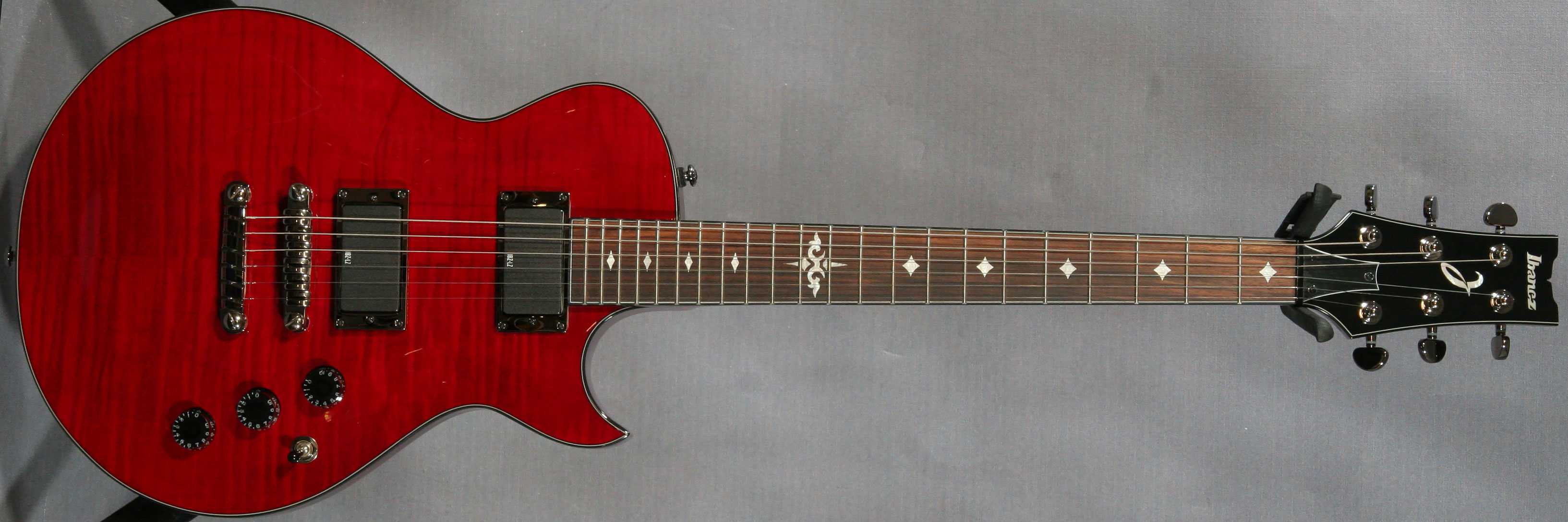 Epiphone les paul standard vs. studio vs. custom guitar review - spinditty
