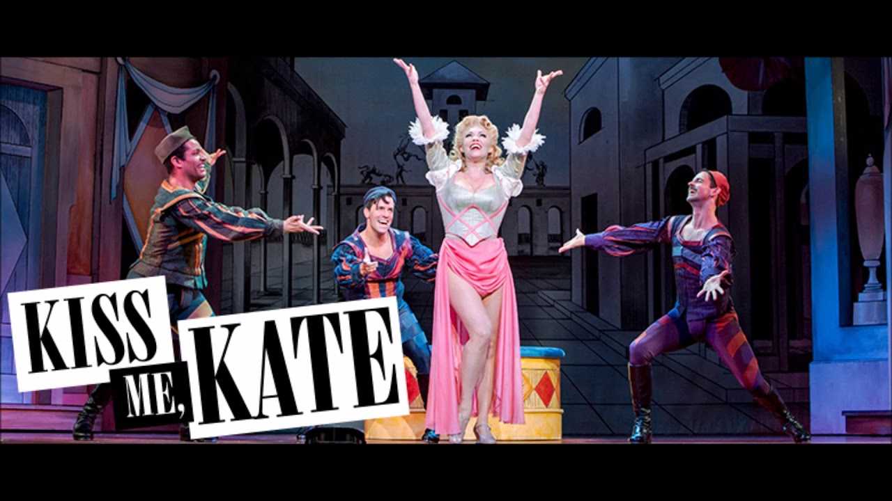 Kate me. Kiss me Kate 1948. Мюзикл Авеню Красногорск. Джеймс Кисс ми Кейт. Kate1quinn PH.