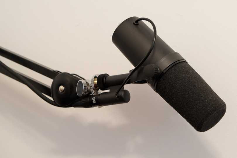Путь микрофона shure sm7b: от радиовещания до «грэмми» майкла джексона и red hot chili peppers